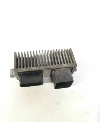 Renault Master III Glow plug pre-heat relay 8200558438A