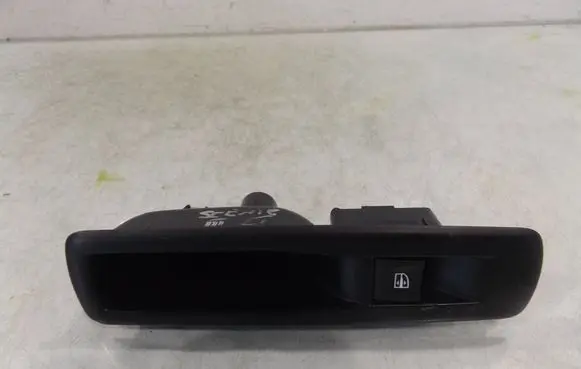 Renault Scenic III - Grand scenic III Electric window control switch 829500004R