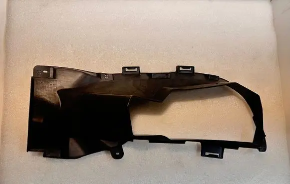 Mercedes-Benz E AMG W212 Intercooler air guide/duct channel A2128853922