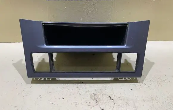 BMW 5 E60 E61 Glove box 9156029