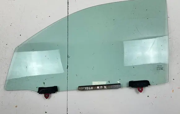 Toyota Hilux (AN120, AN130) Front door window glass four-door 