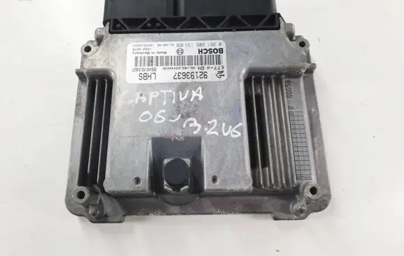 Chevrolet Captiva Engine control unit/module 92193637 1039S16655 0261209133