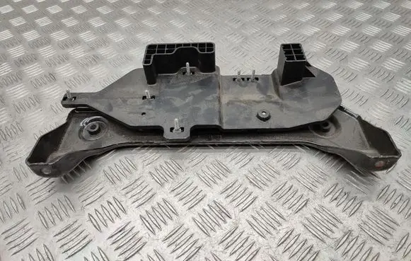 Mercedes-Benz Vito Viano W447 Other engine bay part A4476400000 A4475400223