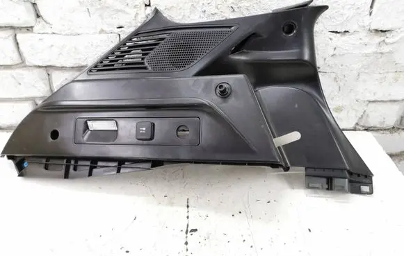 Alfa Romeo Tonale Rear seat side top trim 