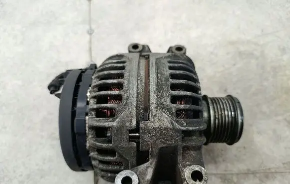 Mercedes-Benz E W211 Generator/alternator