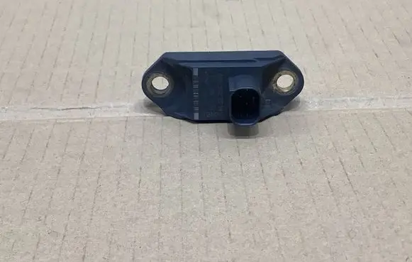 Mercedes-Benz E W211 ESP acceleration yaw rate sensor 0045423518