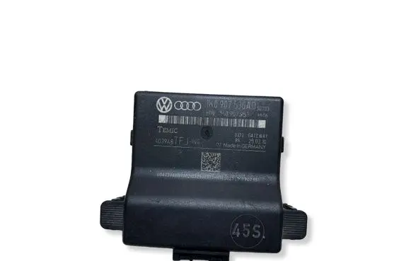 Skoda Octavia Mk2 (1Z) Gateway control module 1K0907951
