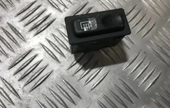 Honda Civic Windscreen/window heater switch m9004ka
