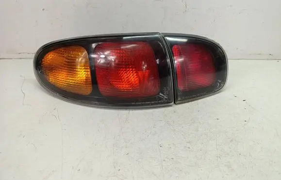 Daewoo Lanos Rear/tail lights 305895L
