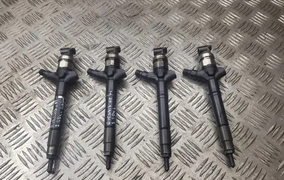 Fuel injectors set