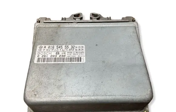Mercedes-Benz E W124 Engine control unit/module 0261203230 0165455532