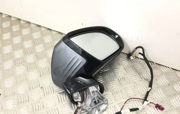 Mercedes-Benz E W238 Front door electric wing mirror A2388101600 A0998108400