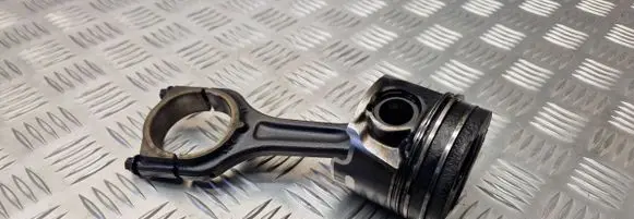 Peugeot 206 CC Piston with connecting rod