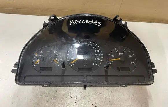 Mercedes-Benz ML W163 Speedometer (instrument cluster) A1635405811 1911210559B 15422384