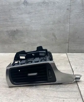 Audi A6 C7 Dashboard side air vent grill/cover trim 4G1820901 9025700