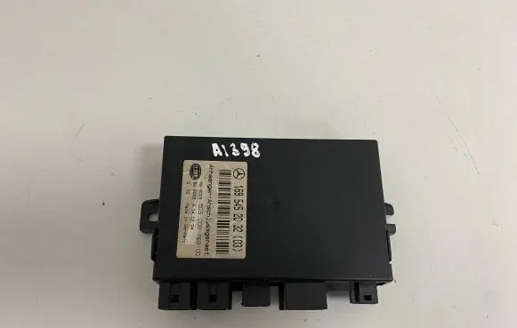 Mercedes-Benz C W203 Air suspension control unit module (rear) 1695452032 5DS00876900