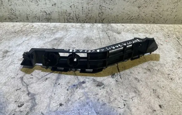 Toyota Yaris Cross Front bumper mounting bracket 525360D320