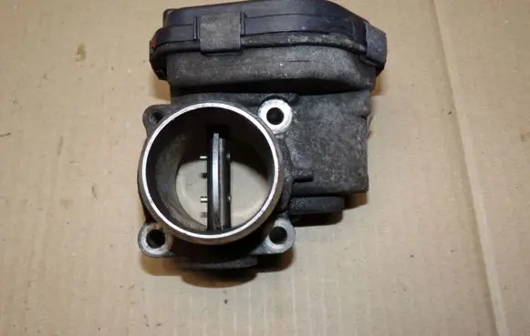 Ford Focus C-MAX Throttle valve 9673534480