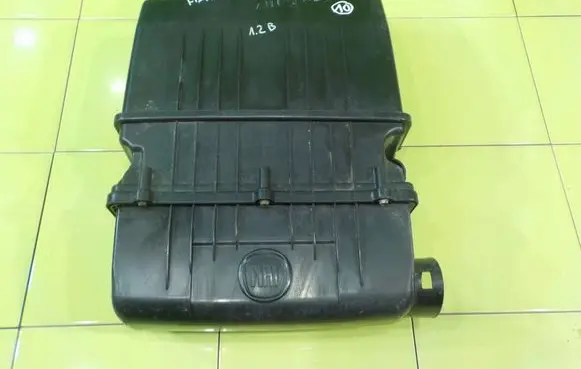 Fiat 500 Air filter box 