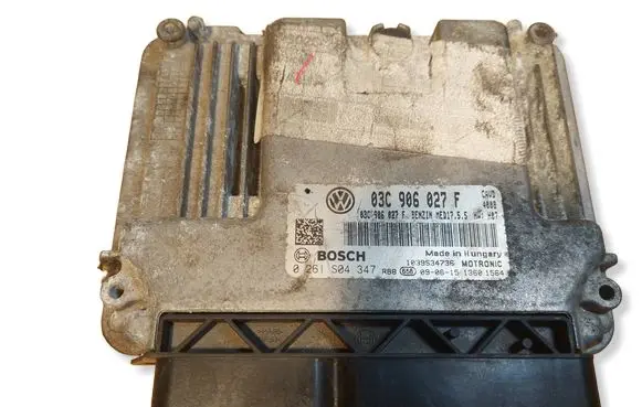 Volkswagen Scirocco Engine control unit/module ECU 0261S04347 03C906027F MED1755
