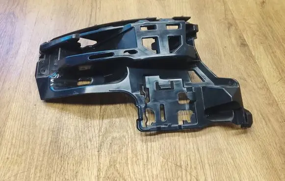 Porsche Macan (95B) Rear bumper mounting bracket 95B807571E