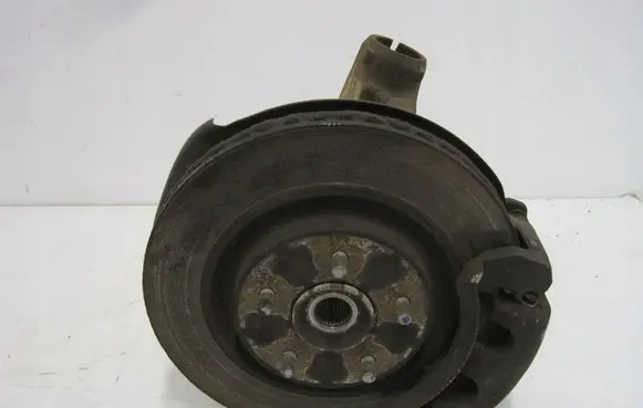 Nissan X-Trail T32 Front wheel hub spindle knuckle