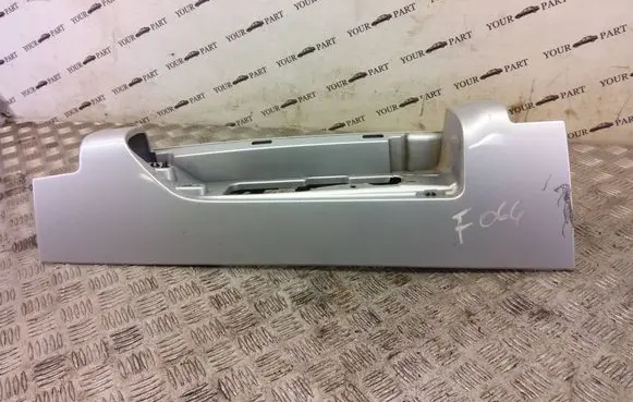 Renault Trafic III (X82) Rear light trim 265464439R 265463380R