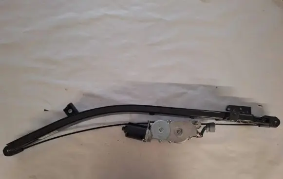 Chrysler Pacifica Sliding door motor 68186017AEA