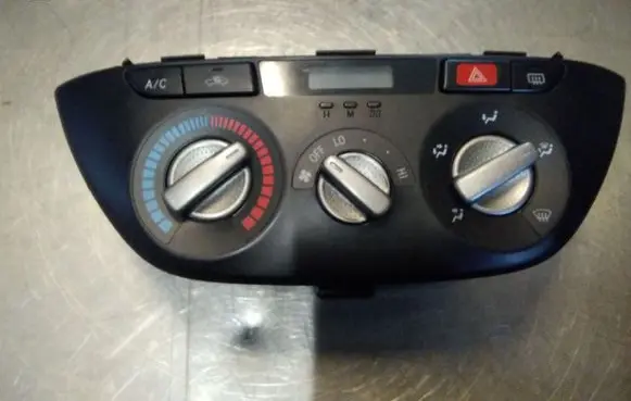 Toyota RAV 4 (XA20) Climate control unit 5590042150