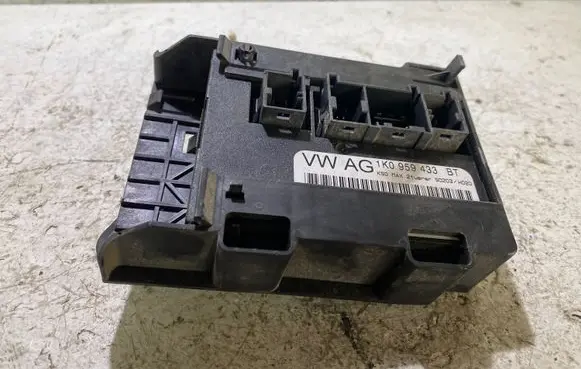Volkswagen Golf V Comfort/convenience module 1K0959433BT