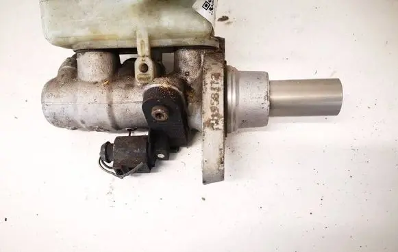 Skoda Superb B6 (3T) Master brake cylinder 5N0945459A