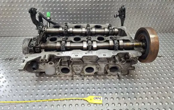 Land Rover Range Rover L405 Engine head 9X2Q-6C064-DA