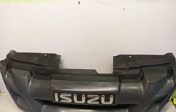 Isuzu D-Max Front bumper upper radiator grill 