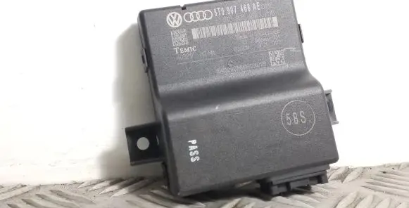 Audi A5 Sportback 8TA Gateway control module 8T0907468AE