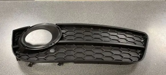 Audi A5 8T 8F Front bumper lower grill 8T080768201C