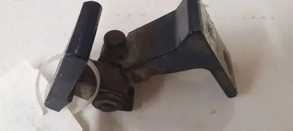 Skoda Superb B6 (3T) Rear door upper hinge