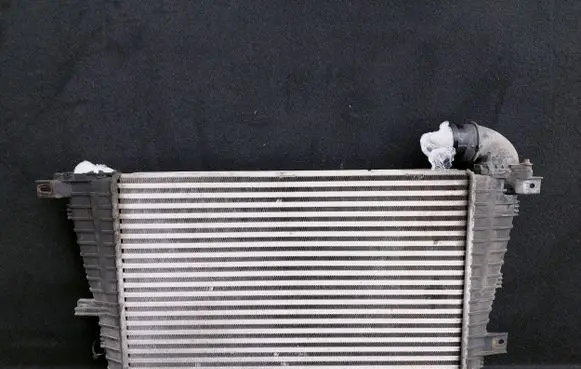 Opel Astra H Intercooler radiator 13152323
