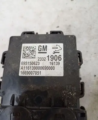 Chevrolet Volt II Air suspension control unit module (rear) 23321906