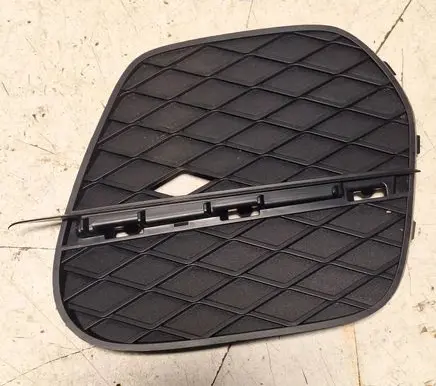BMW X5 E70 Front bumper lower grill 5111722860 10503410