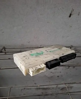 BMW 5 E39 Comfort/convenience module 61356913520