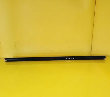 Front door glass trim molding