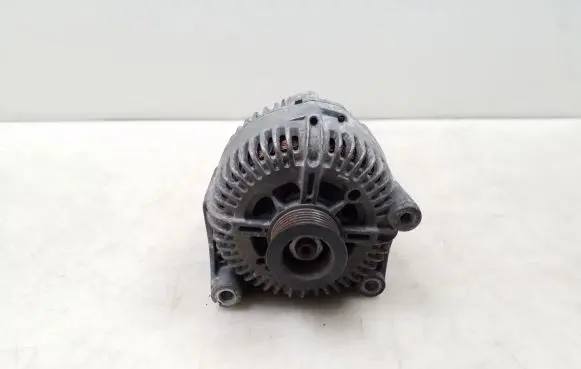 BMW 5 E60 E61 Generator/alternator 7834160