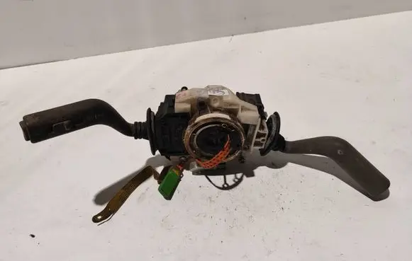 Volvo S40, V40 Wiper turn signal indicator stalk/switch 30808931