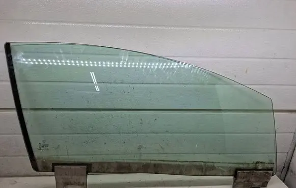 Peugeot 407 Front door window/glass (coupe) M6250DOT682 43R001596 E000231