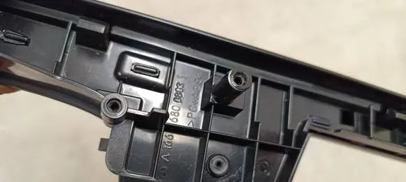 Mercedes-Benz GLS X166 Center console decorative trim A1666800803