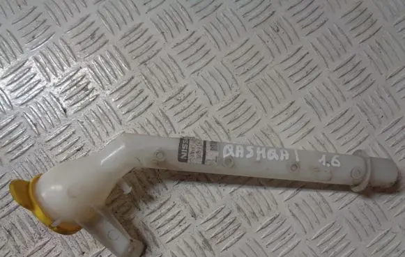 Nissan Qashqai+2 Window washer liquid tank fill tube 28916JD00B