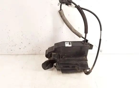 Peugeot 308 Front door lock 9810309380