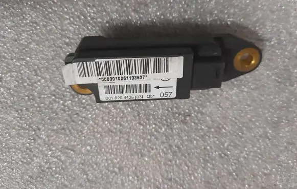 Mercedes-Benz C W203 Airbag deployment crash/impact sensor 0018204426 a0018204426