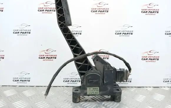 Opel Zafira A Accelerator throttle pedal 0281002298