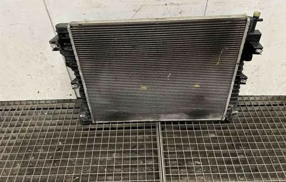 Ford Mustang V Coolant radiator BR338005AA